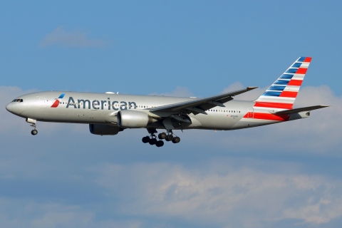 N750AN - 777-223(ER) - American Airlines - NRT - 03-03-2017