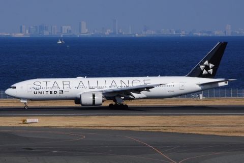 N794UA - 777-222(ER) - United Airlines - HND - 28-02-2017