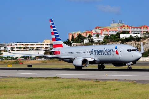 N907AN - 737-823(WL) - American Airlines - SXM - 06-02-2017b
