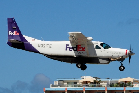 N921FE - Cessna Caravan-208B - Mountain Air Cargo - SXM - 31-01-2017