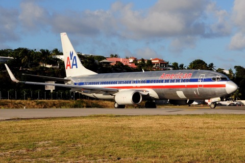N952NN - 737-823(WL) - American Airlines - SXM - 01-02-2017