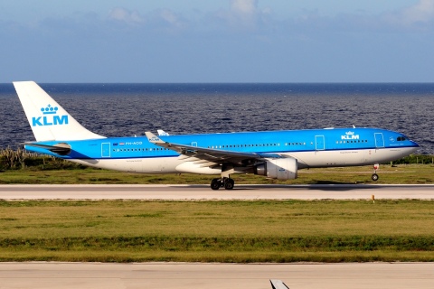 PH-AOD - A330-203 - KLM Royal Dutch Airlines - CUR - 29-11-2017