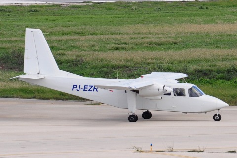 PJ-EZR - BN-2A Islander-2A-26 - EZAir - CUR - 26-11-2017