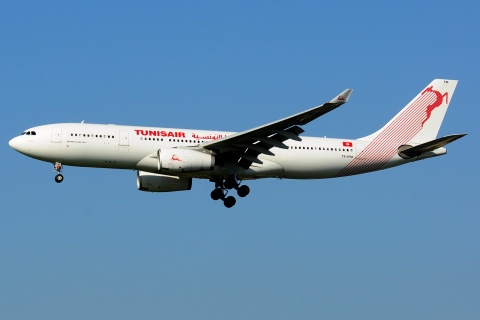 TS-IFM - A330-243 - Tunisair - ORY - 15-10-2017