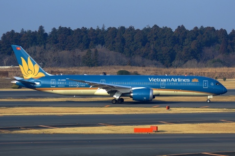 VN-A869 - 787-9 Dreamliner - Vietnam Airlines - NRT - 05-03-2017b