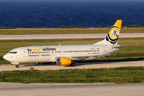 YV613T - 737-4S3 - Turpial Airlines - CUR - 02-12-2017