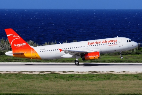 ZS-GAR - A320-231 - Sunrise Airways - CUR - 27-11-2017