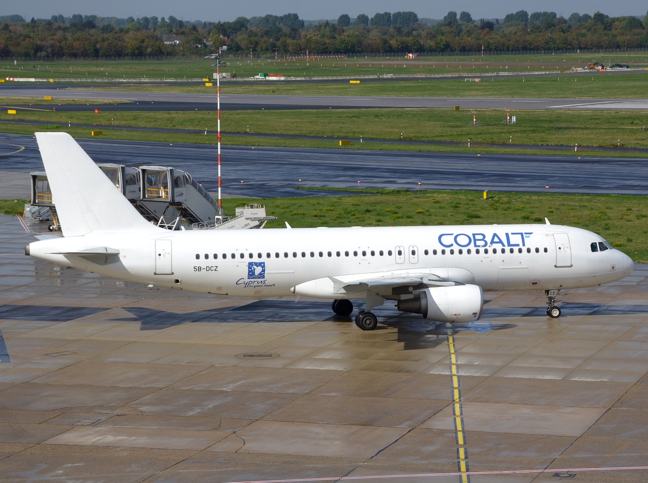 5B-DCZ - A320-214 - Cobalt Air - DUS - 15-09-2018b
