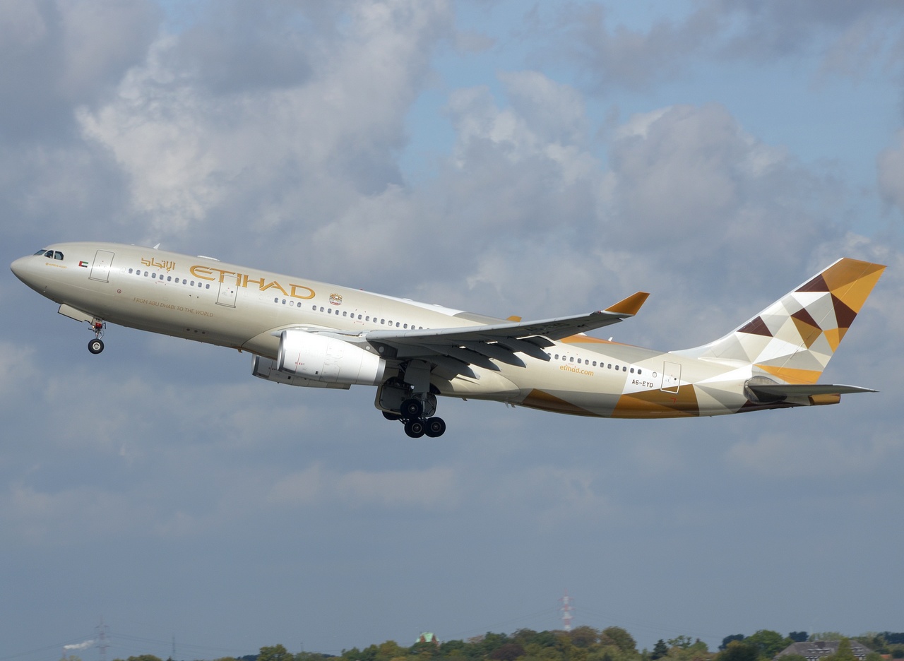 A6-EYO - A330-243 - Etihad Airways - DUS - 15-09-2018