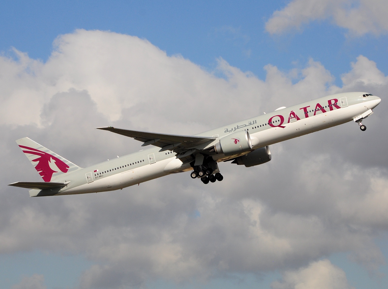 A7-BEJ - 777-3DZ(ER) - Qatar Airways - SYD - 07-04-2018