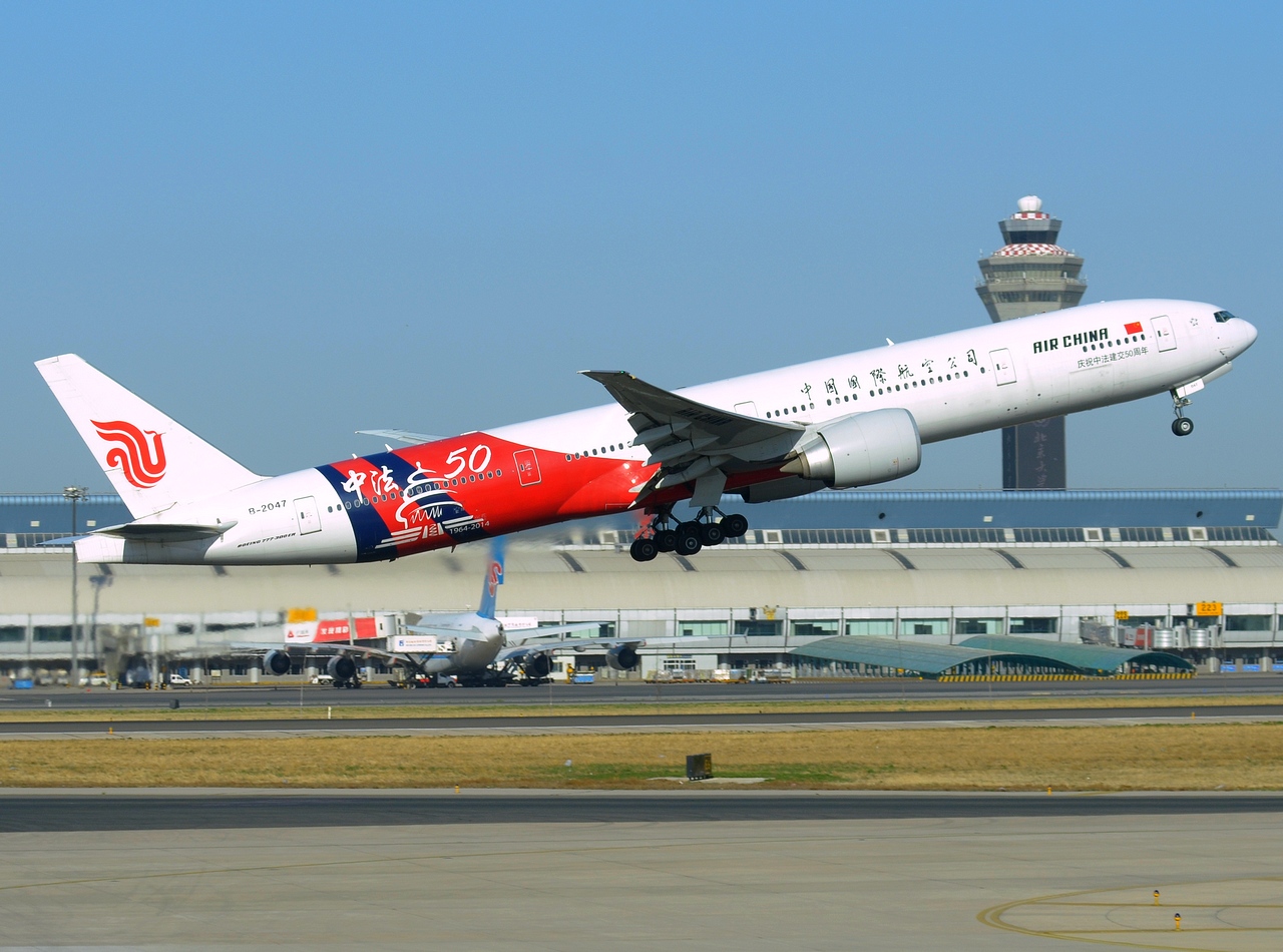 B-2047 - B777-39L(ER) - Air China - PEK - 15-04-2018