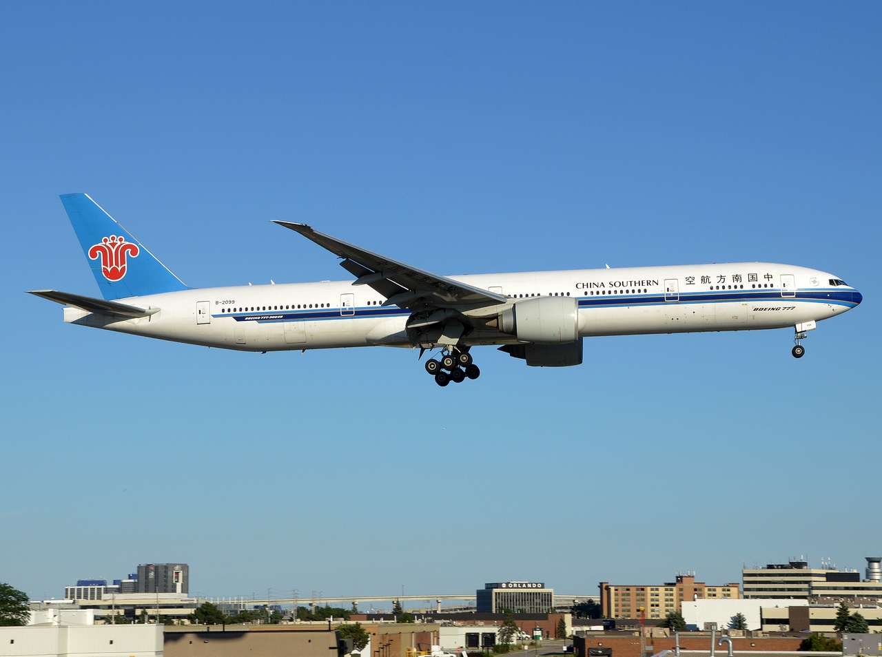 B-2099 - 777-31B(ER) - China Southern Airlines - YYZ - 07-07-2018