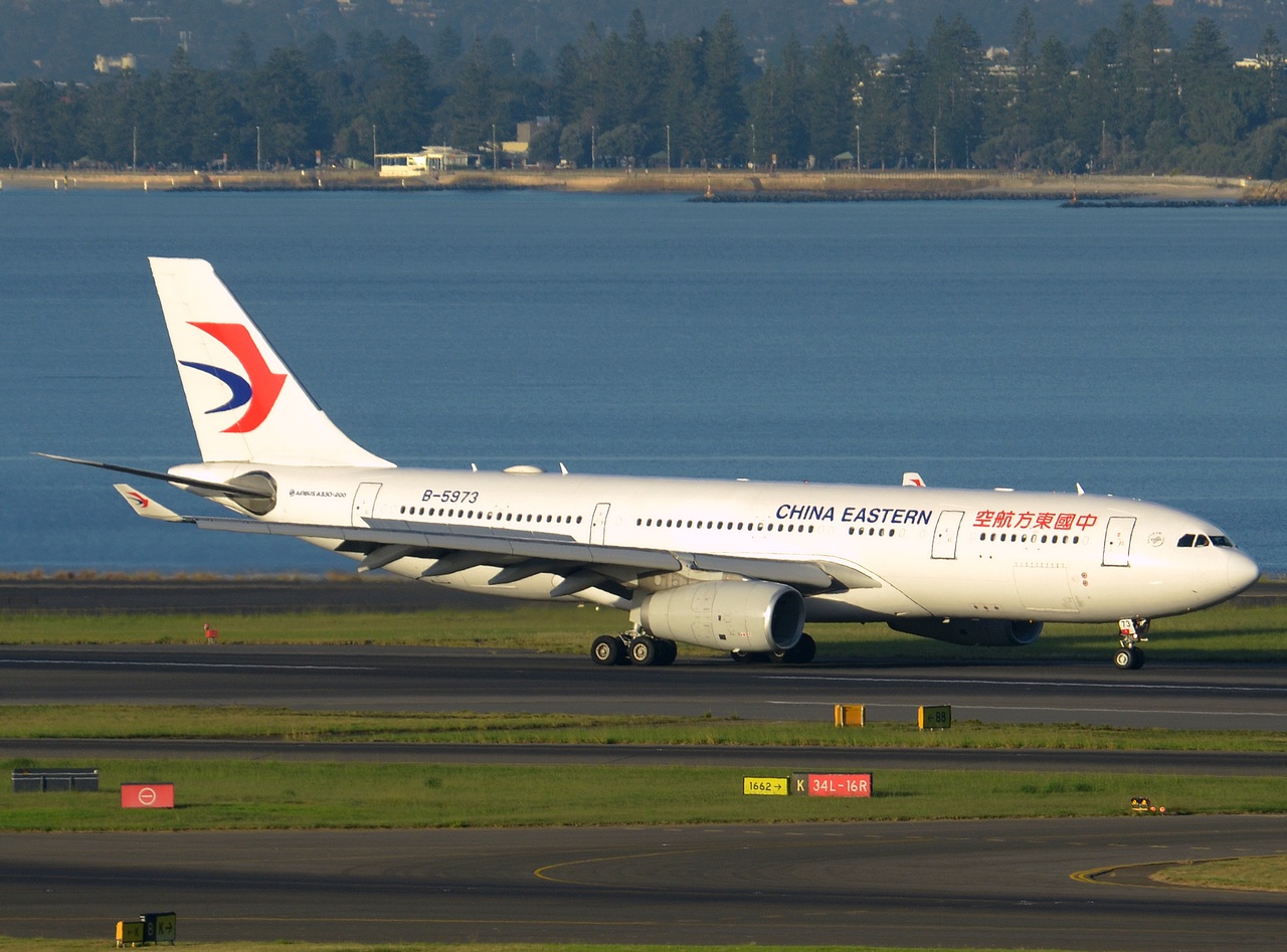 B-5973 - A330-243 - China Eastern Airlines - SYD - 11-04-2018