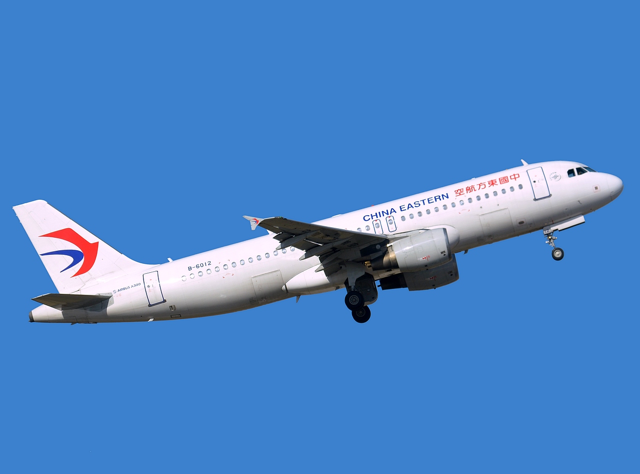 B-6012 - A320-214 - China Eastern Airlines - PEK - 15-04-2018