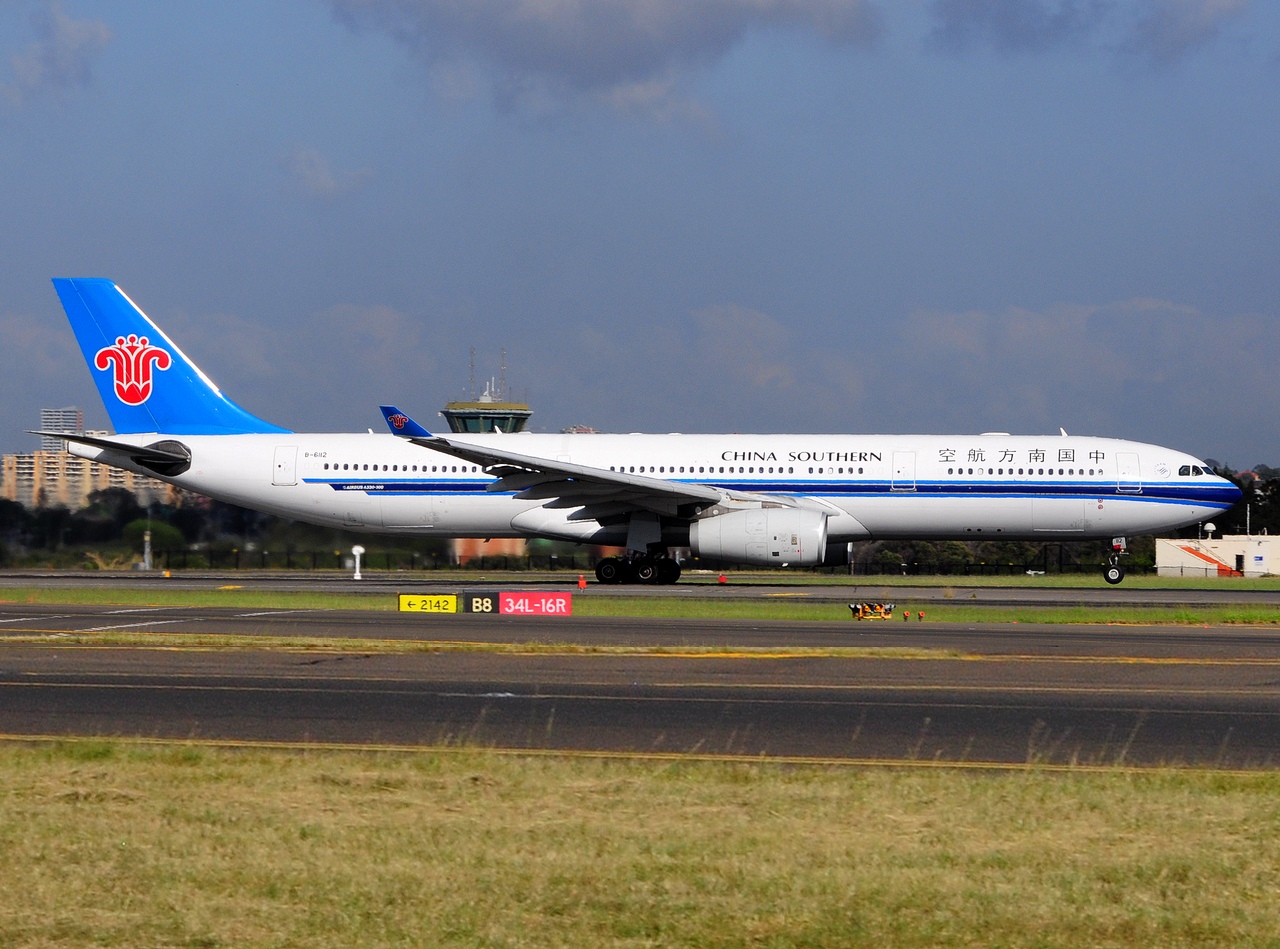 B-6112 - A330-343 - China Southern Airlines - SYD - 07-04-2018
