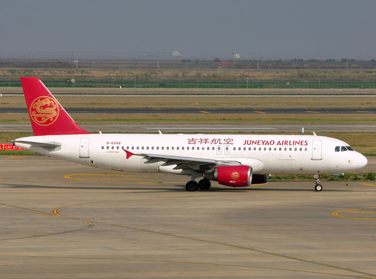 B-6948 - A320-214 - Juneyao Airlines - PVG - 03-04-2018