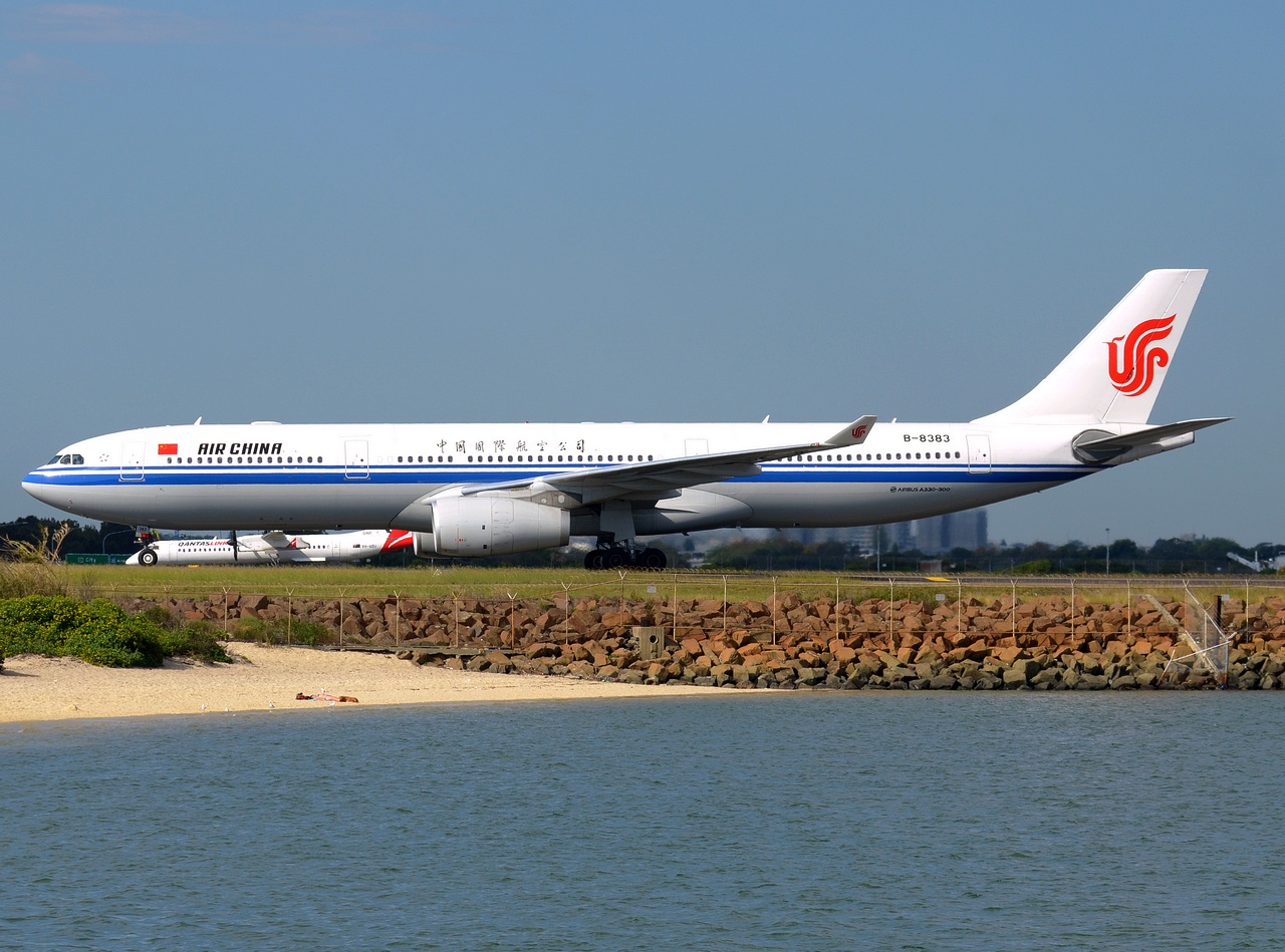 B-8383 - A330-343 - Air China - SYD - 09-04-2018