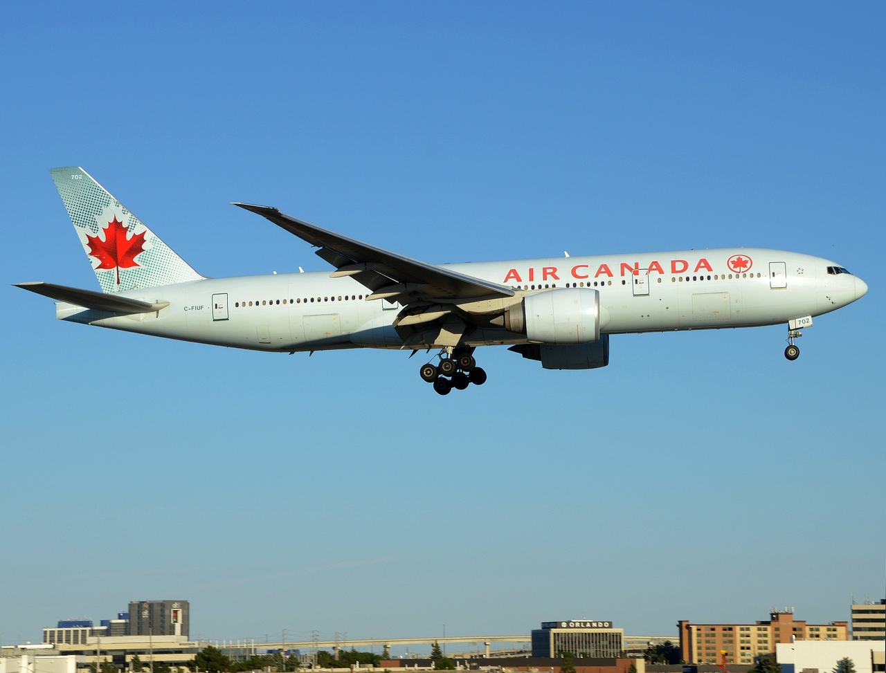C-FIUF - 777-233(LR) - Air Canada - YYZ - 07-07-2018