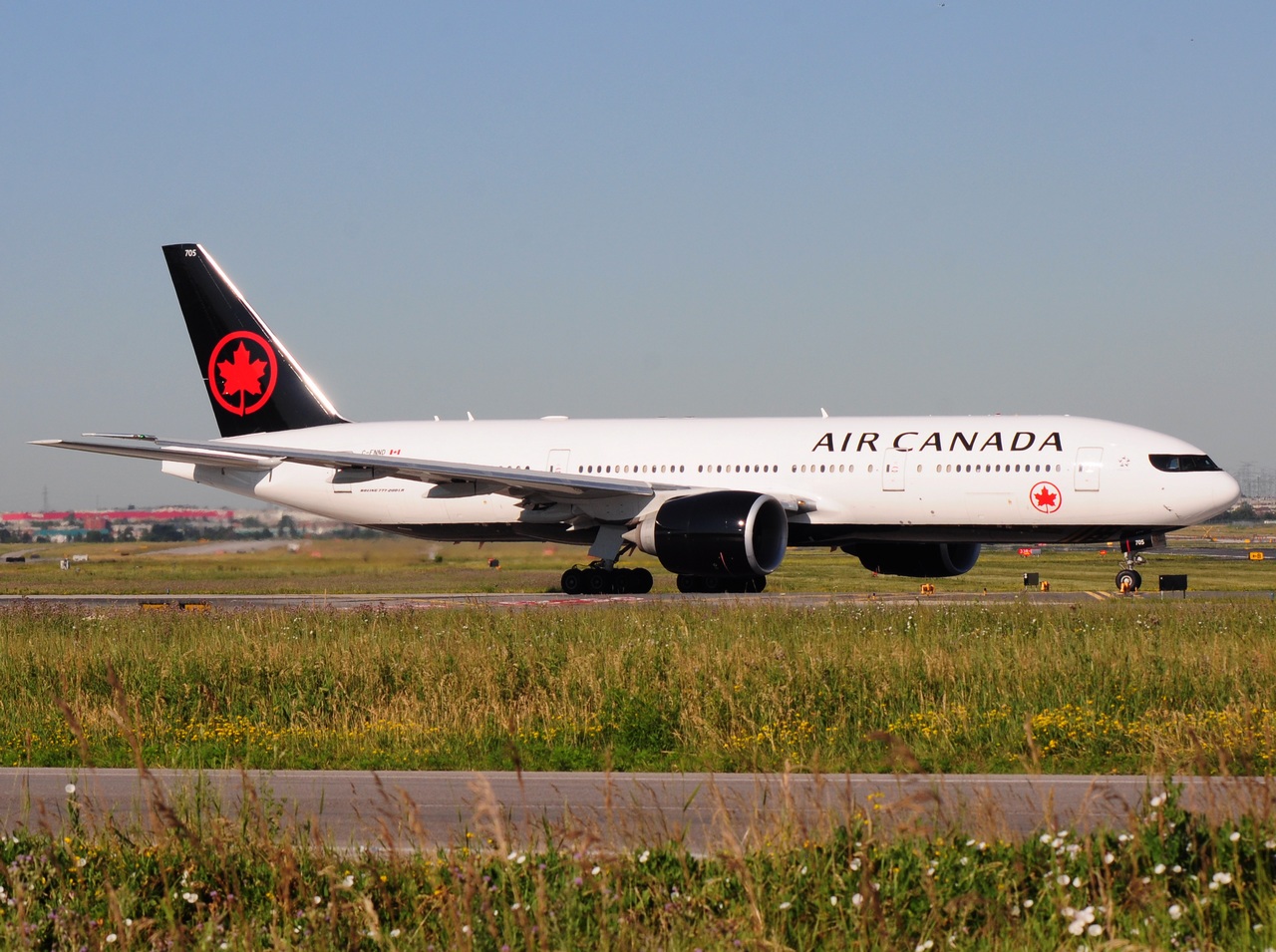 C-FNND - 777-233(LR) - Air Canada - YYZ - 08-07-2018
