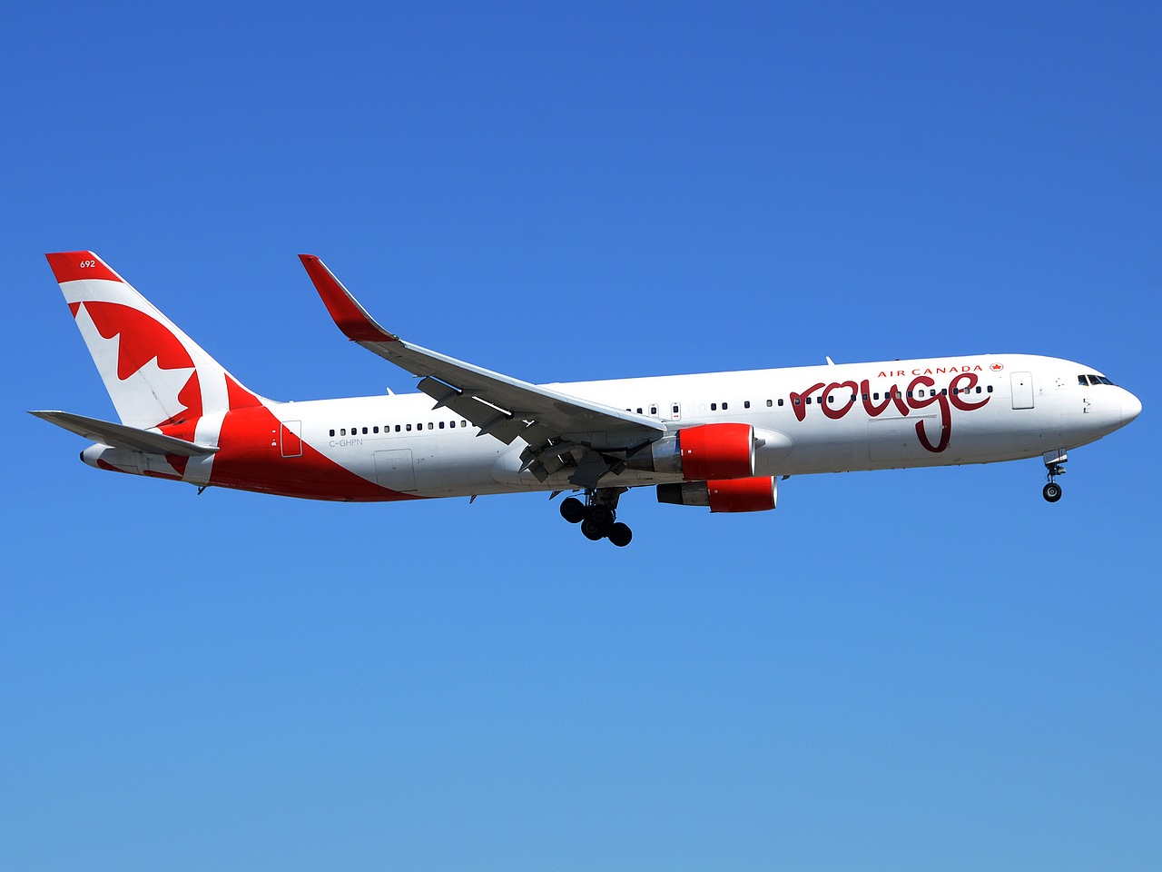 C-GHPN - 767-33A(ER)(WL) - Air Canada Rouge - YYZ - 07-07-2018