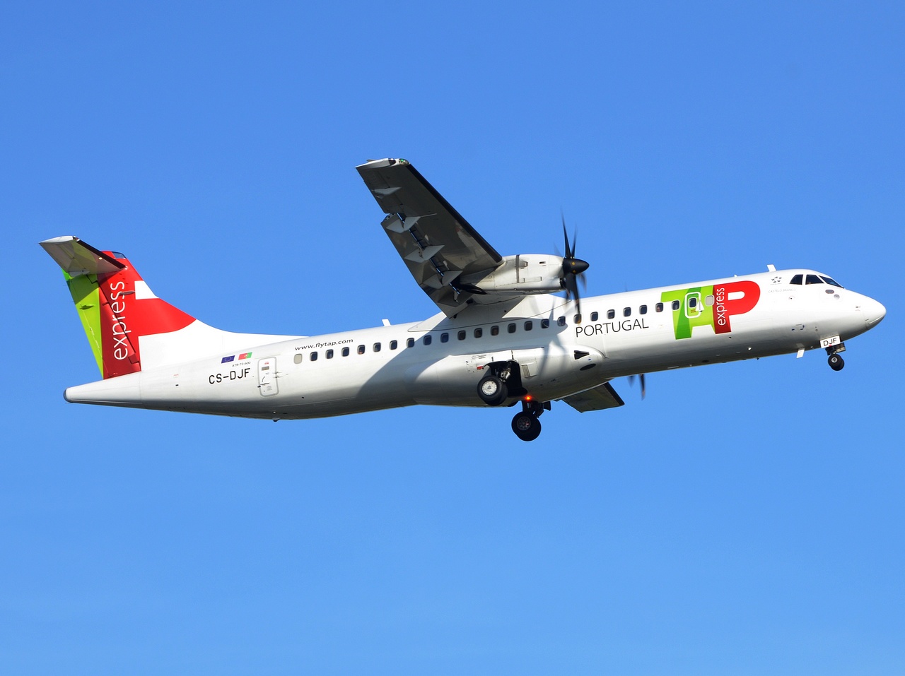 CS-DJF - ATR 72-600 (72-212A) - TAP Express - LIS - 14-06-2018