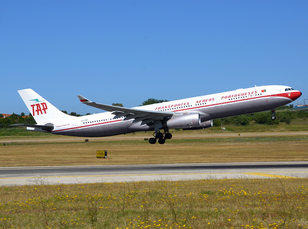 CS-TOV - A330-343 - TAP _ Air Portugal - LIS - 16-06-2018