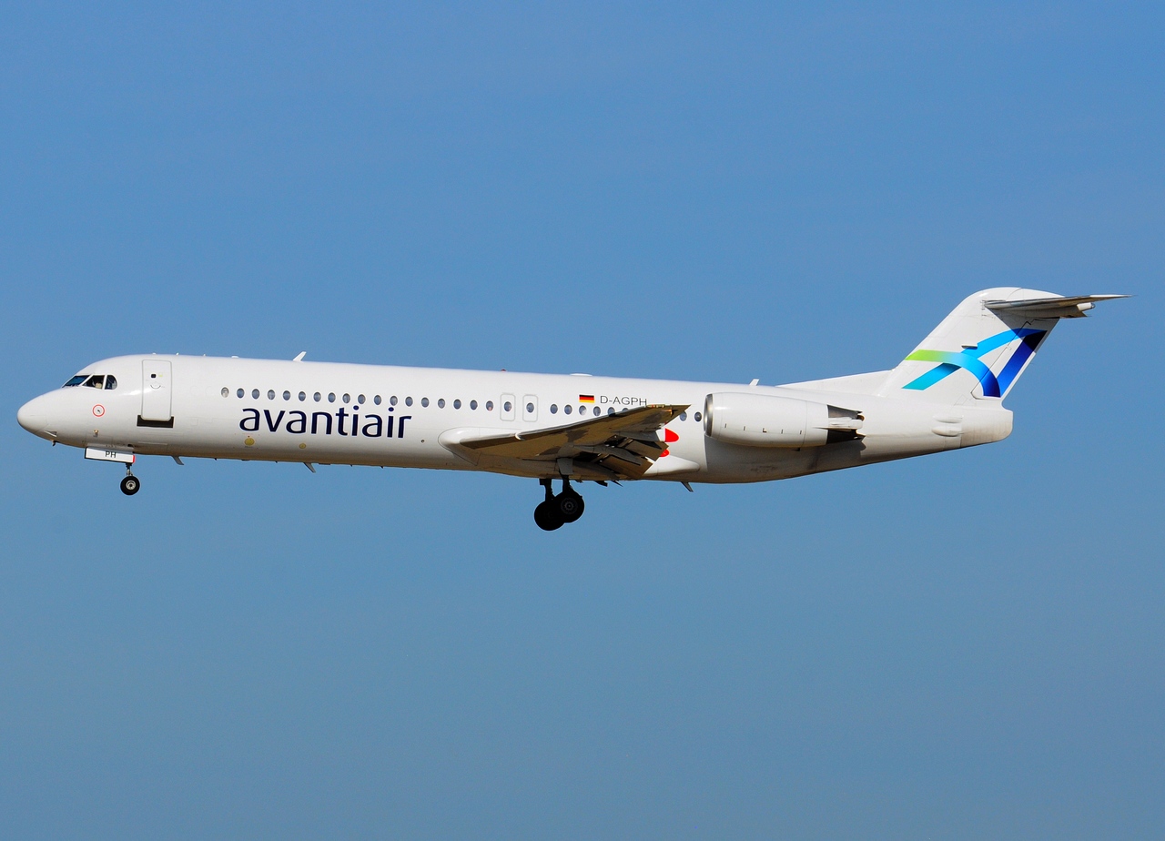 D-AGPH - Fokker 100 - Avanti Air - ORY - 13-10-2018
