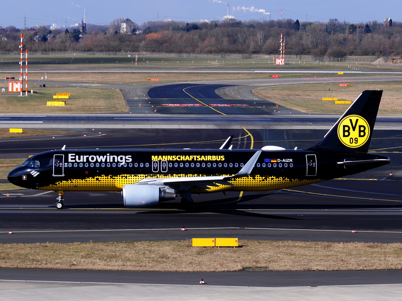 D-AIZR - A320-214(WL) - Eurowings - DUS - 27-02-2018