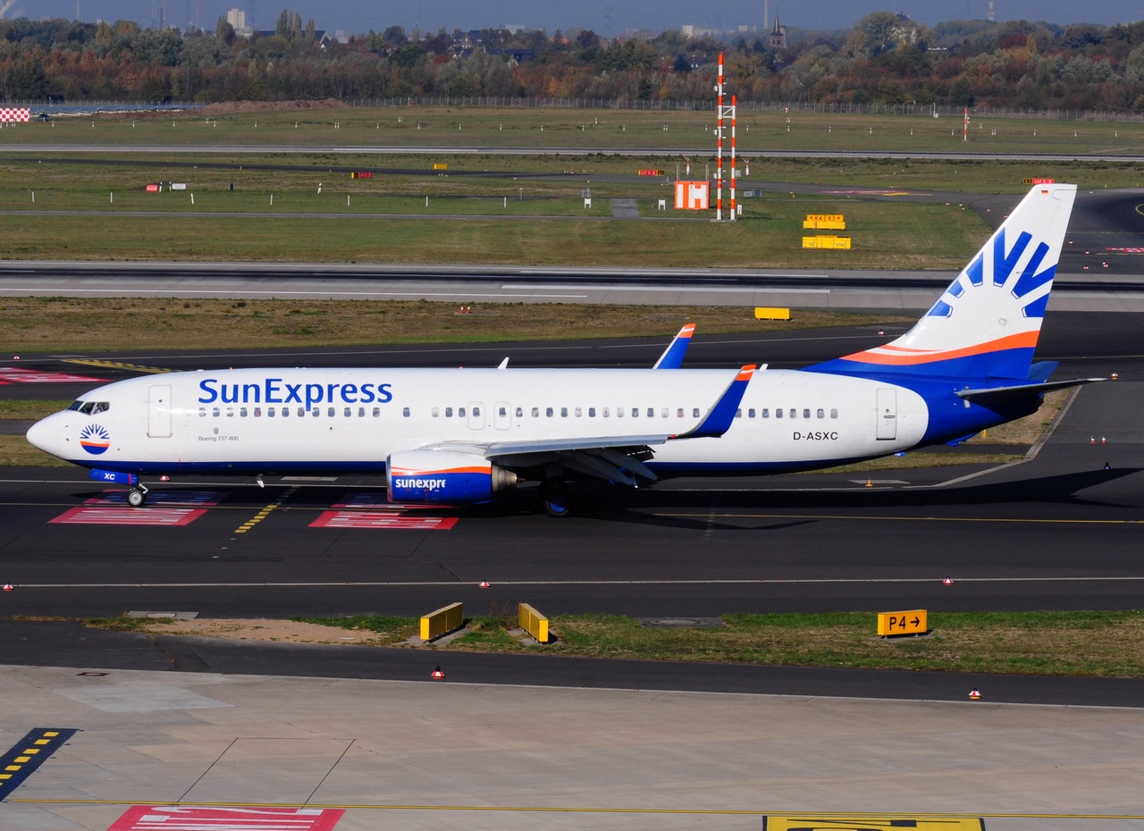D-ASXC - 737-86N(WL) - SunExpress Germany - DUS - 21-10-2018