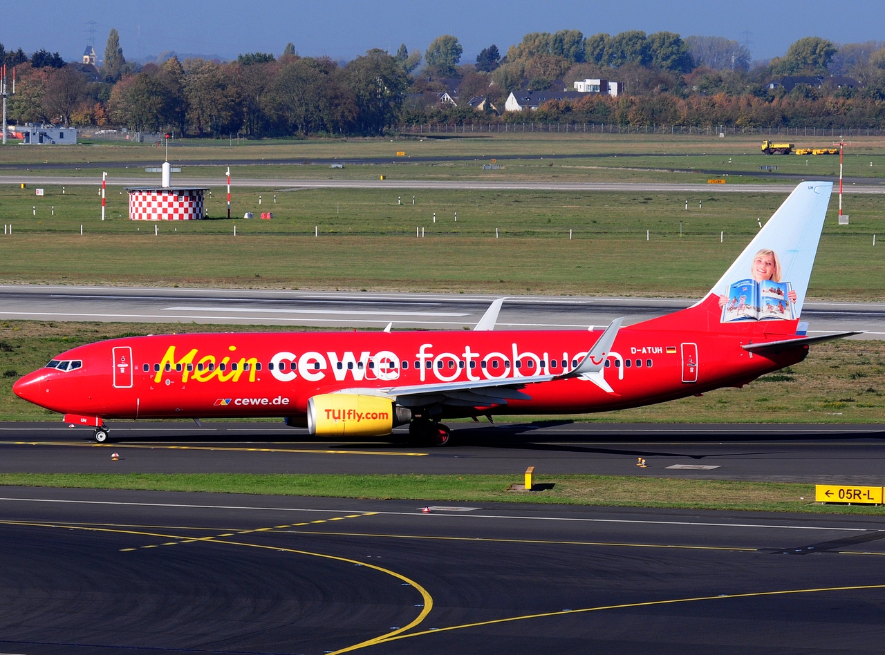 D-ATUH - 737-8K5(WL) - TUIfly - DUS - 21-10-2018