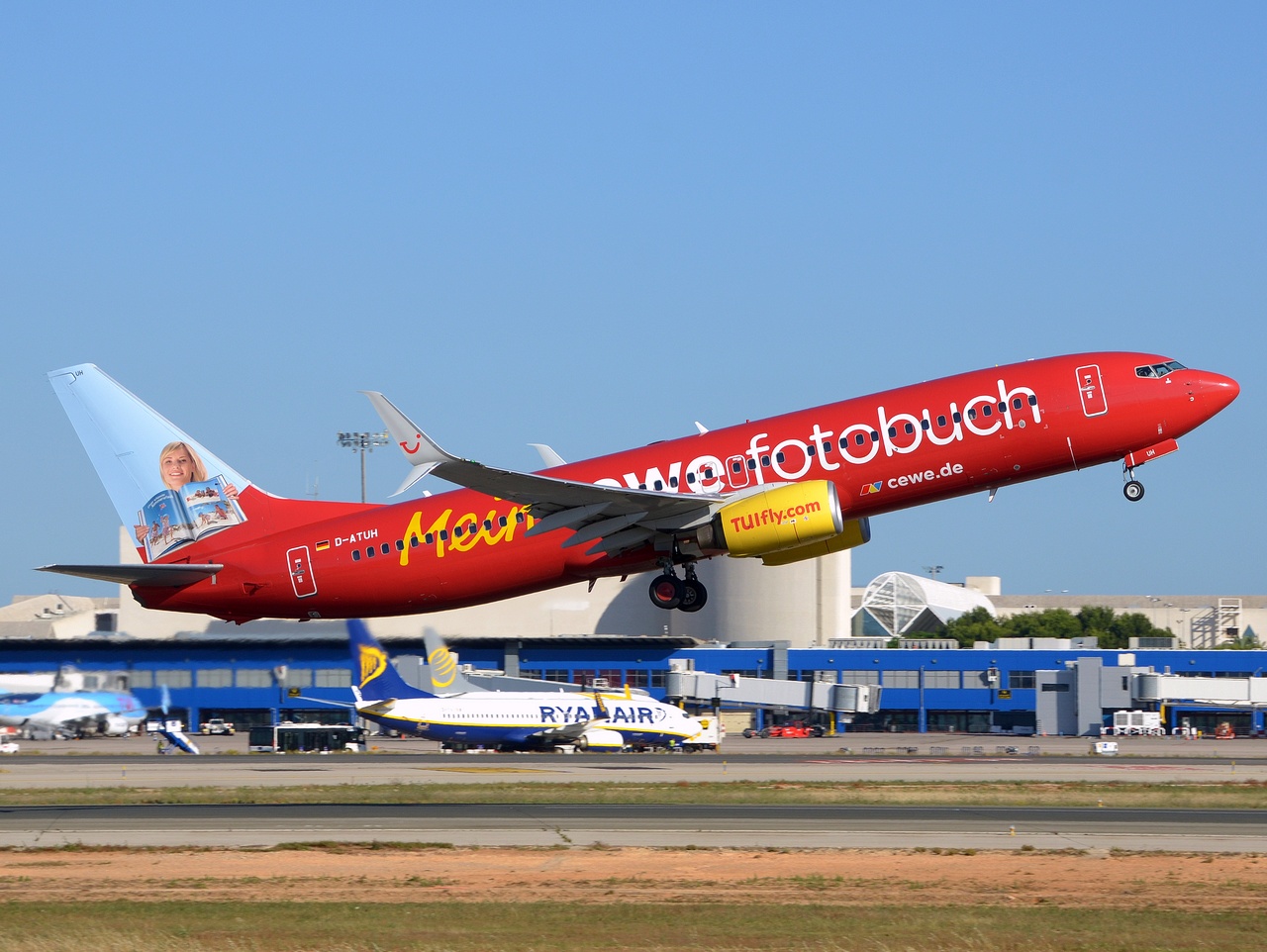 D-ATUH - 737-8K5(WL) - TUIfly - PMI - 12-06-2018