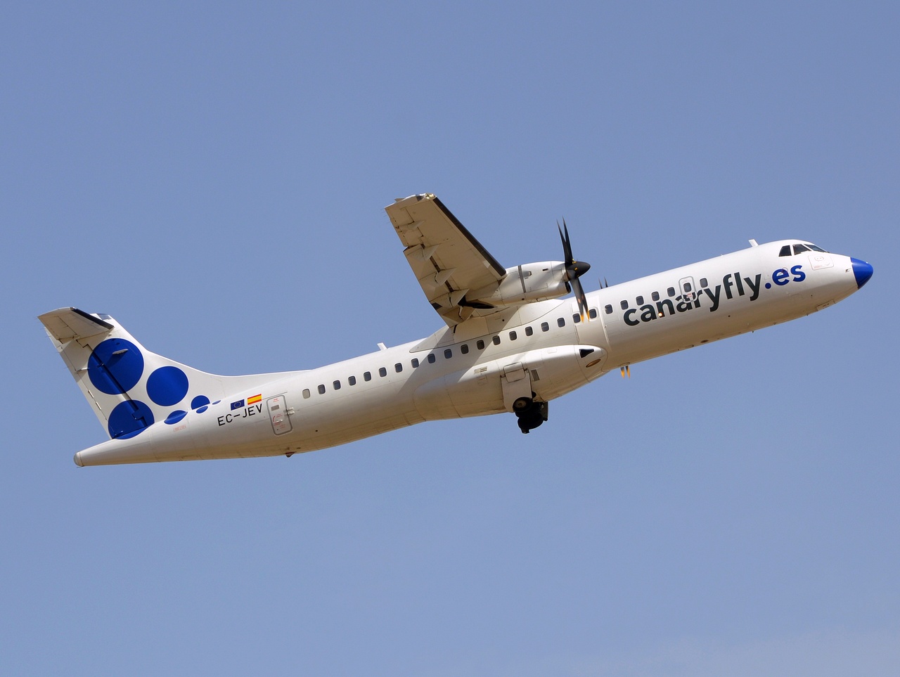 EC-JEV - ATR 72-500 (72-212A) - Canary Fly - PMI - 09-06-2018