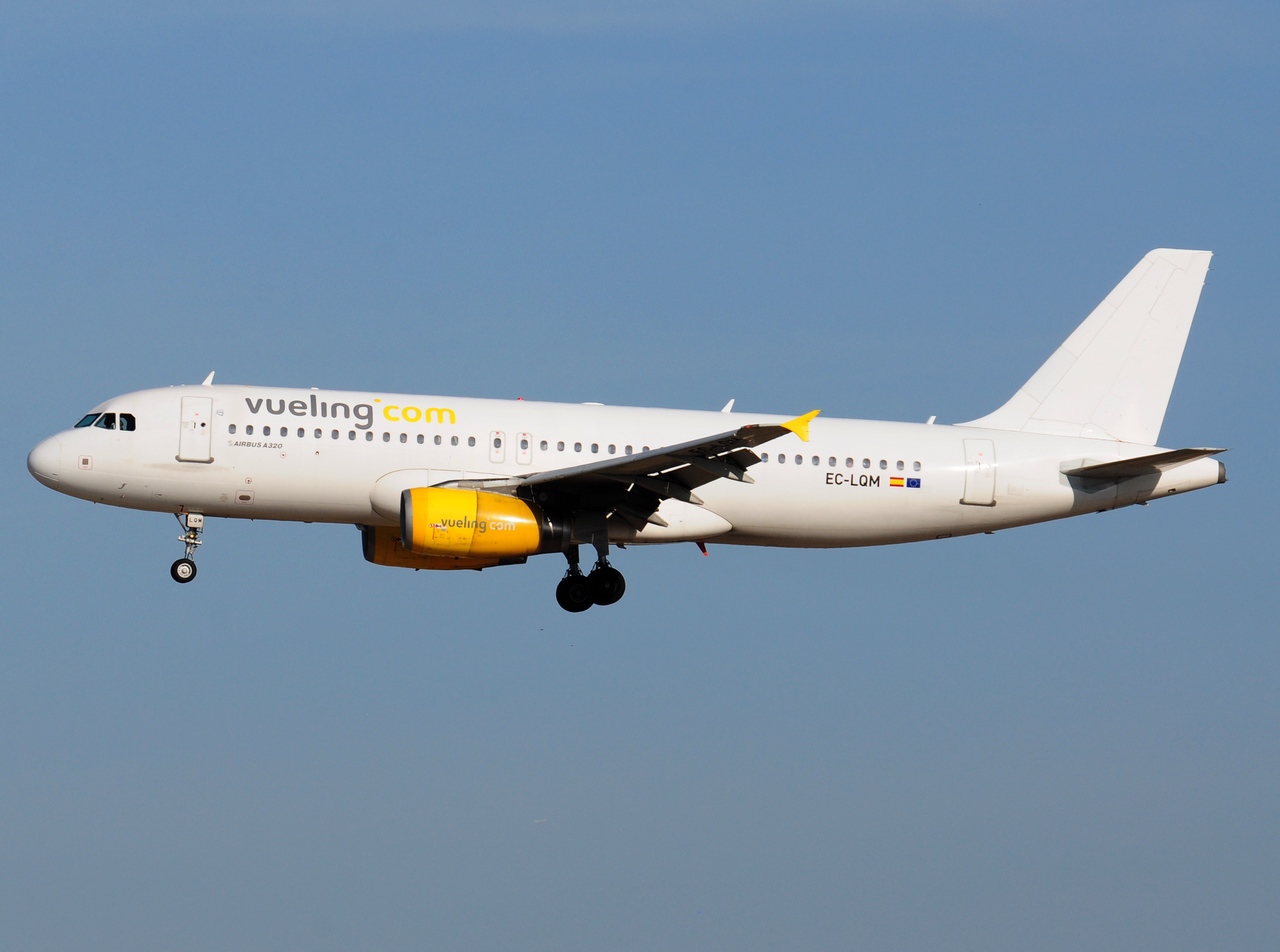 EC-LQM - A320-232 - Vueling - ORY - 13-10-2018