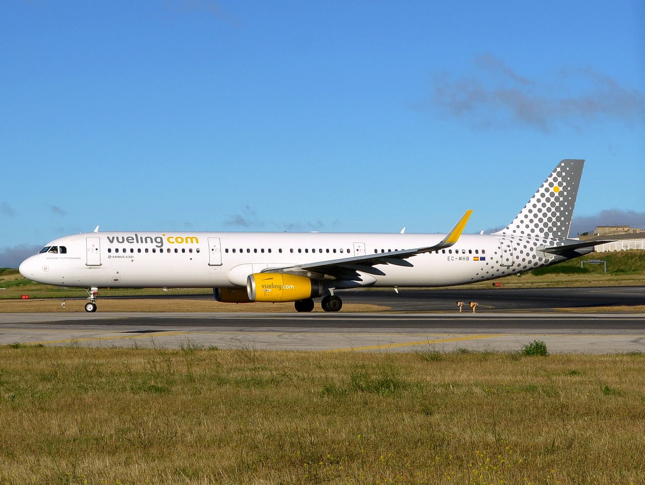 EC-MHB - A321-231(WL) - Vueling - LIS - 15-06-2018