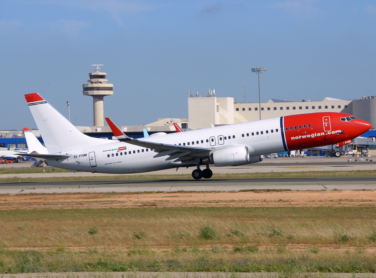 EI-FHM - 737-8JP(WL) - Norwegian Air International - PMI - 11-06-2018