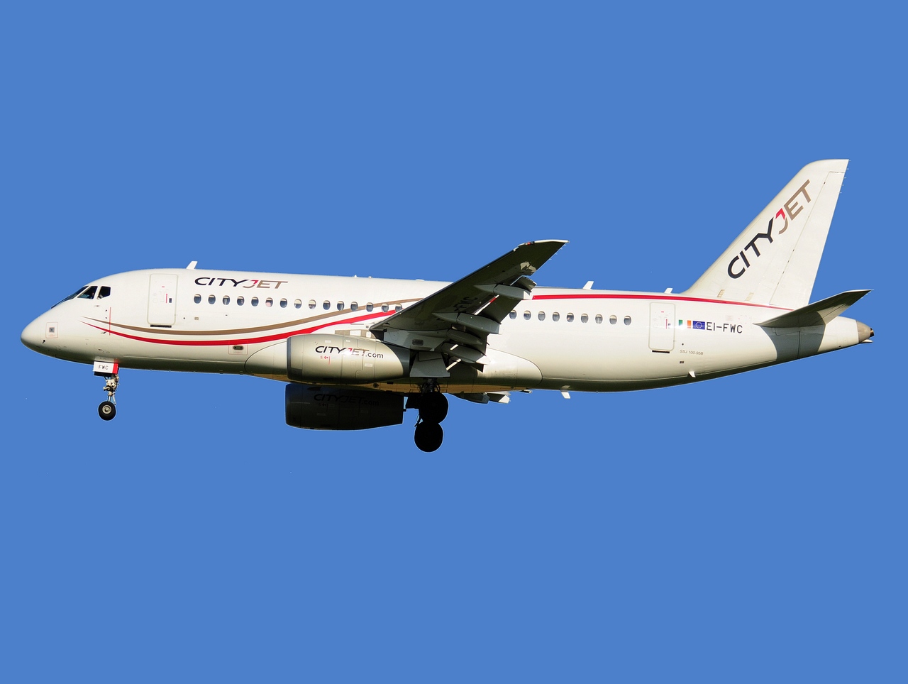 EI-FWC - Superjet 100-95B - Cityjet - BRU - 04-05-2018