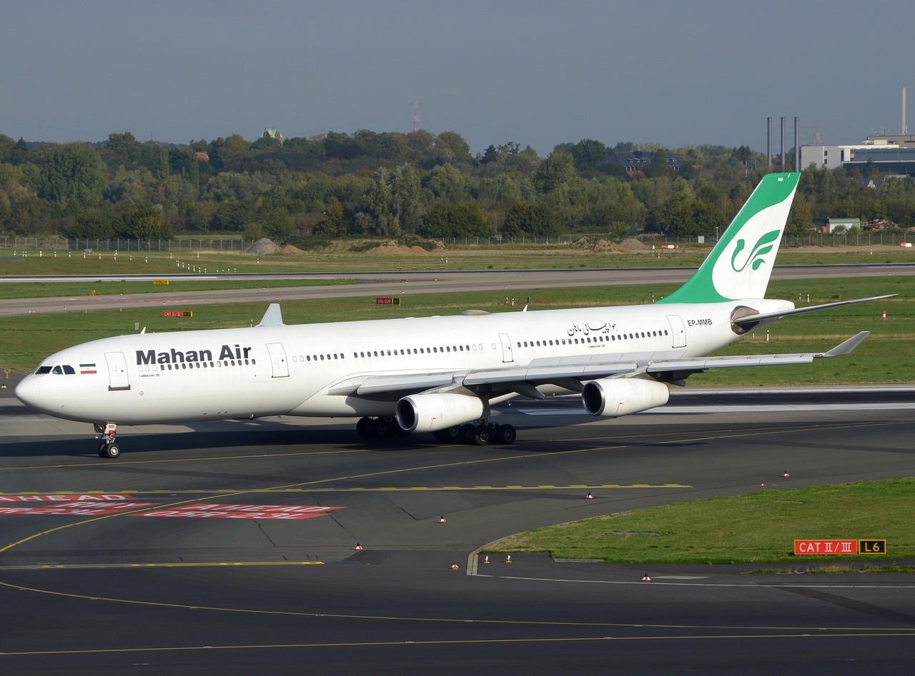 EP-MMB - A340-311 - Mahan Airlines - DUS - 15-09-2018b
