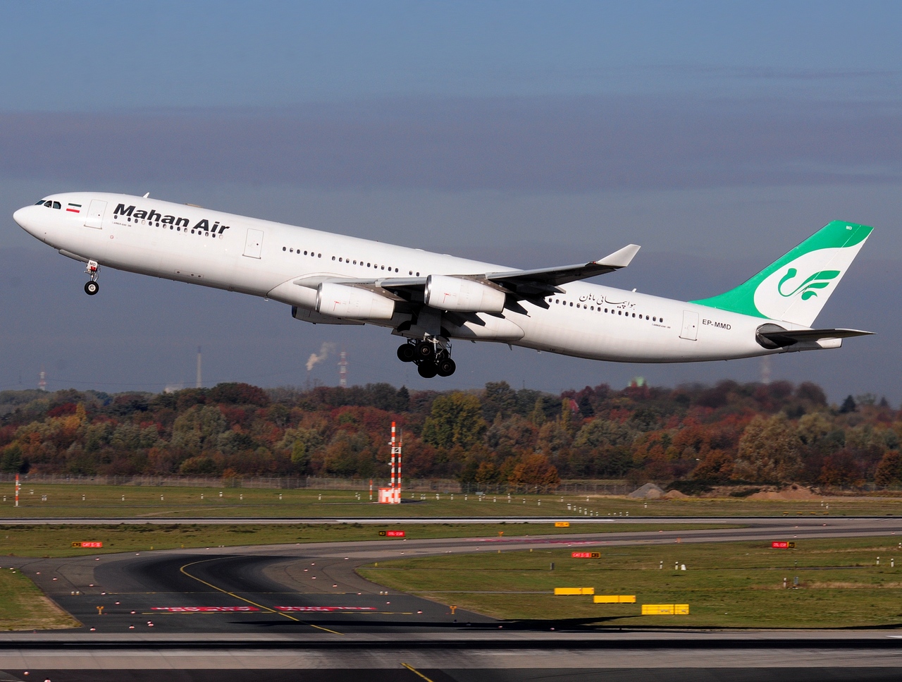 EP-MMD - A340-313 - Mahan Airlines - DUS - 21-10-2018b
