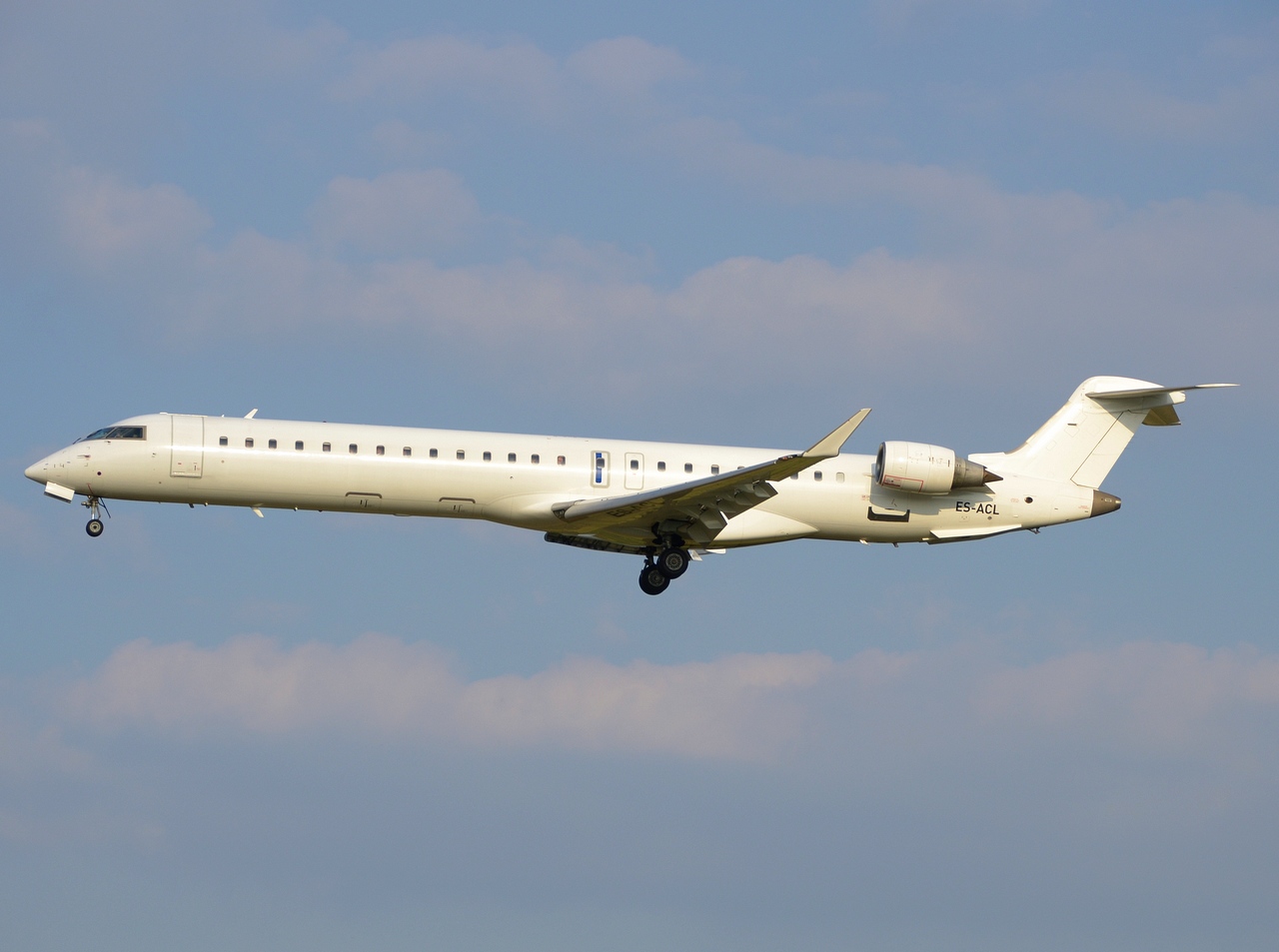 ES-ACL - CRJ-900LR - Nordica - BRU - 27-06-2018