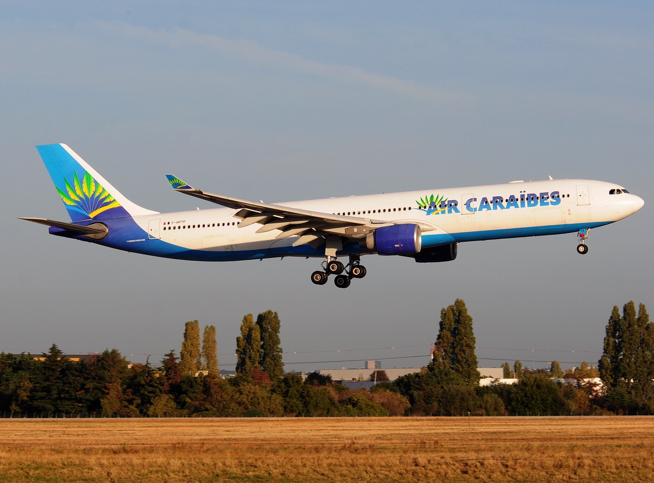 F-HPTP - A330-323 - Air Caraibes - ORY - 13-10-2018