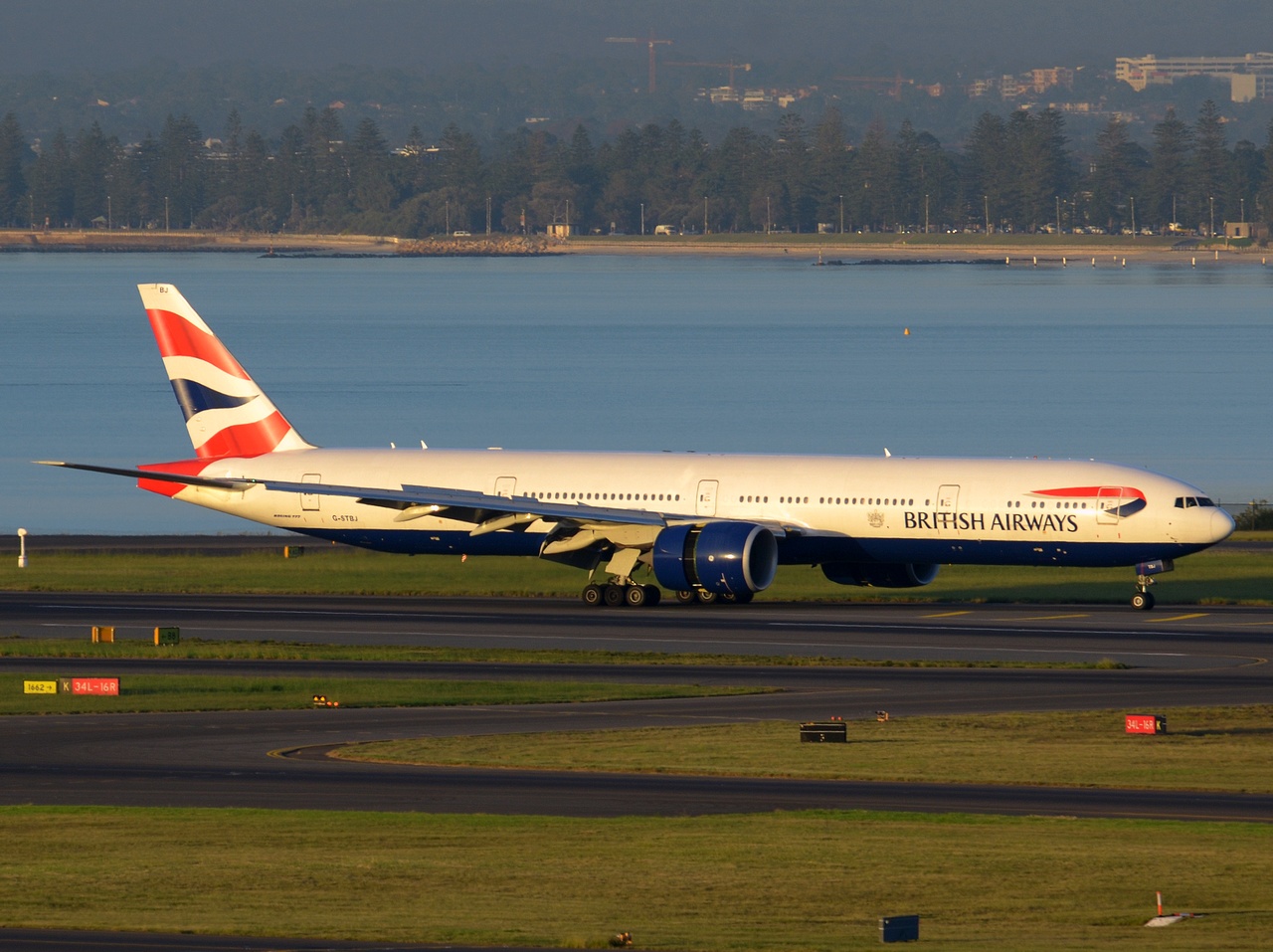 G-STBJ - 777-336(ER) - British Airways - SYD - 11-04-2018