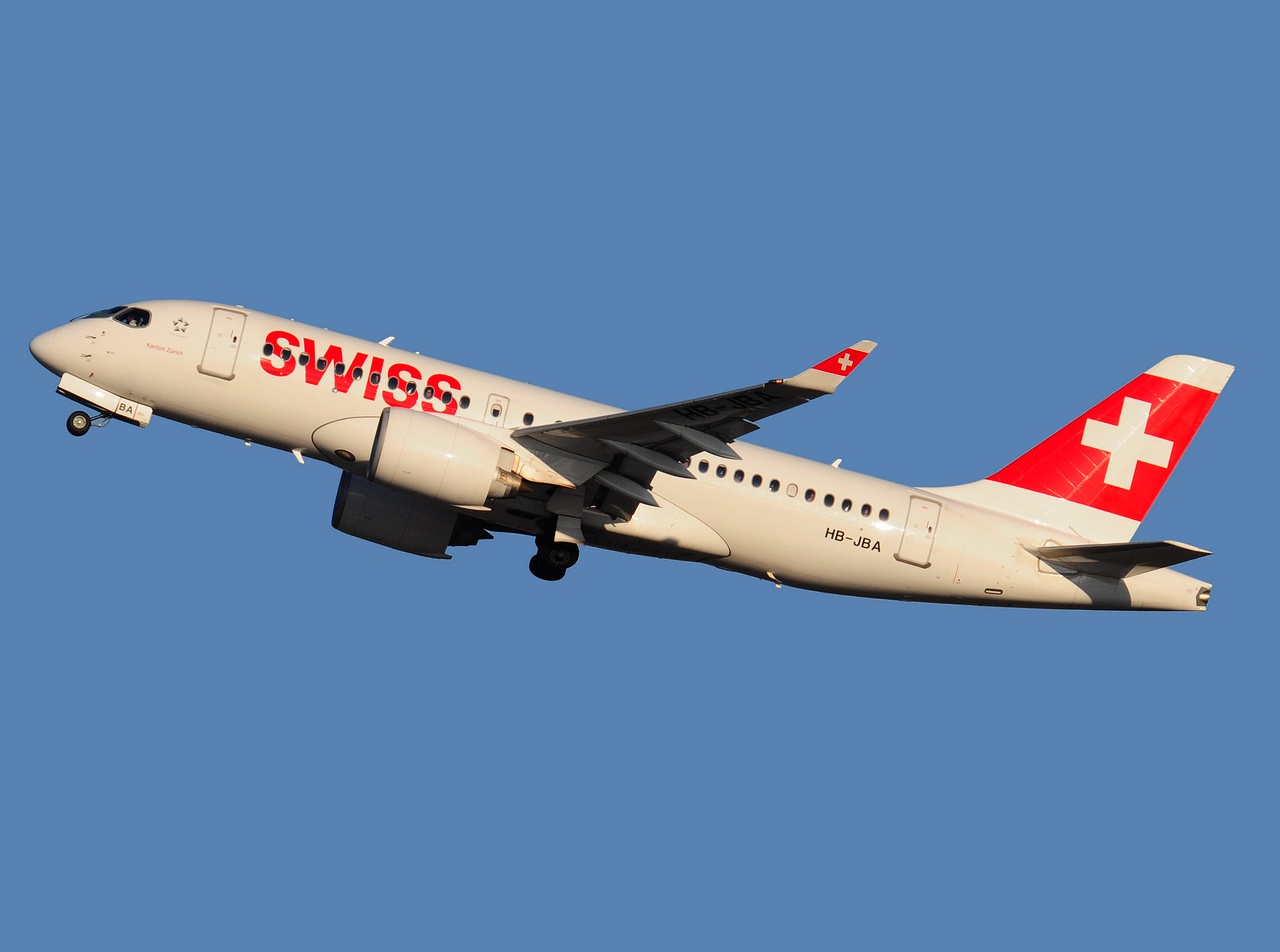 HB-JBA - A220-100 - Swiss - DUS - 21-10-2018