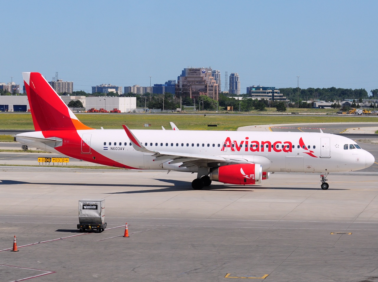 N603AV - A320-233(WL) - Avianca - YYZ - 08-07-2018