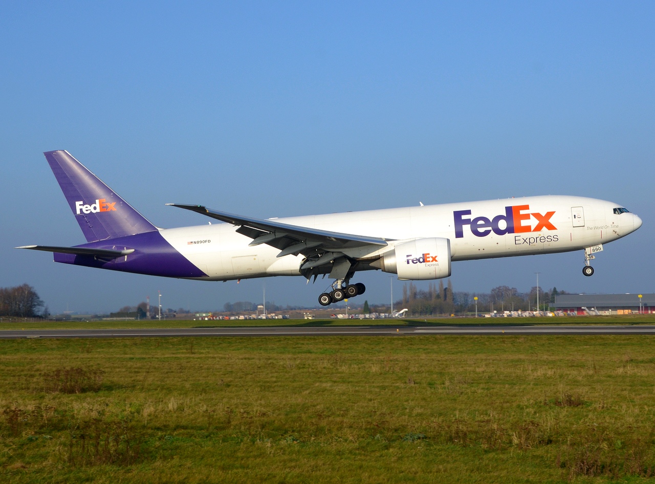N890FD - 777-FS2 - Federal Express (FedEx) - LGG - 14-01-2018