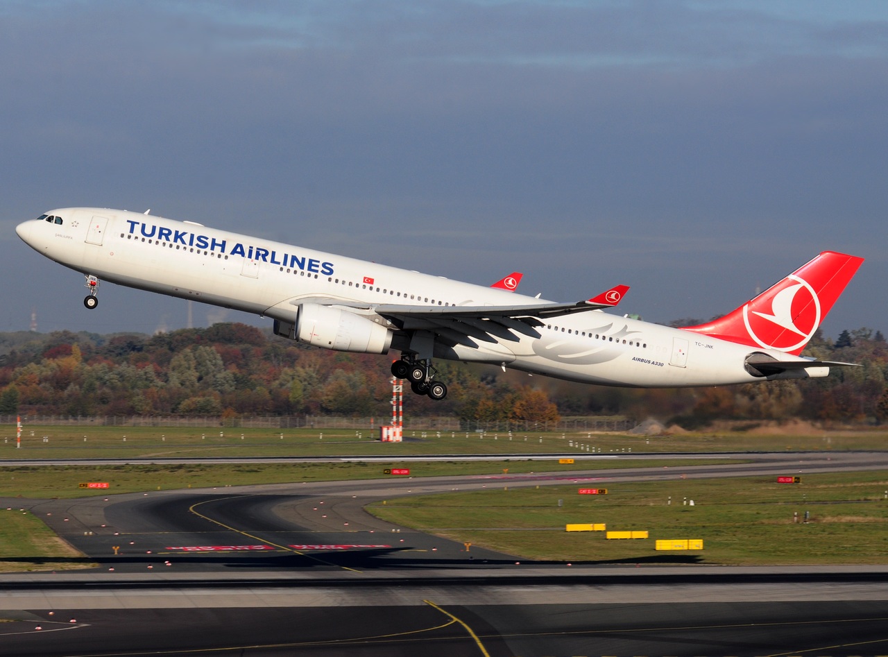 TC-JNK - A330-343 - Turkish Airlines - DUS - 21-10-2018