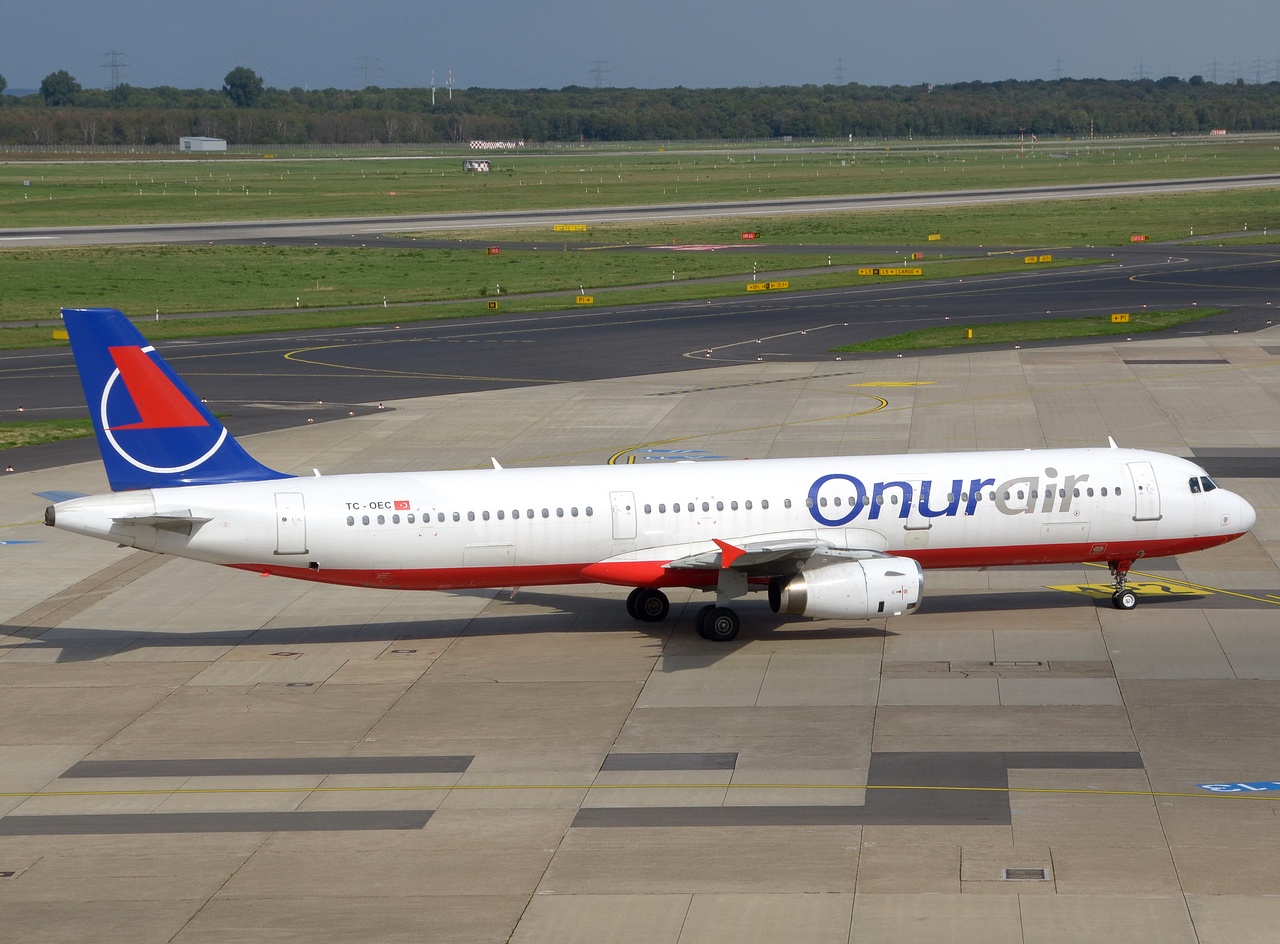 TC-OEC - A321-231 - Onur Air - DUS - 15-09-2018