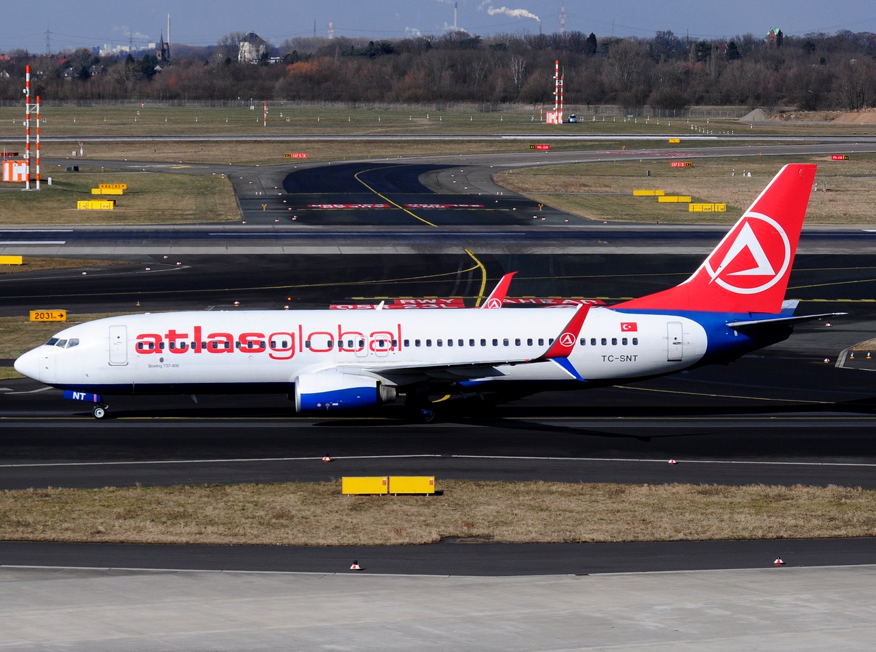TC-SNT - 737-8HC(WL) - AtlasGlobal - DUS - 27-02-2018b