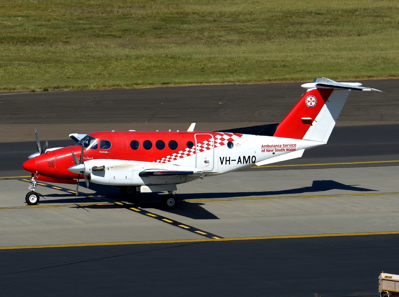 VH-AMQ - Beech B200C Super King -  Air Ambulance Air Service - SYD - 11-04-2018