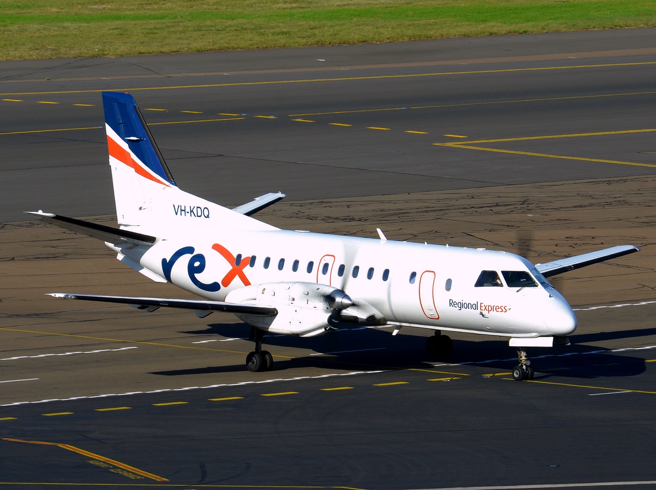 VH-KDQ - Saab 340B - REX _ Regional Express - SYD - 11-04-2018
