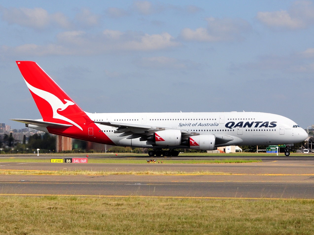VH-OQK - A380-842 - Qantas - SYD - 07-04-2018